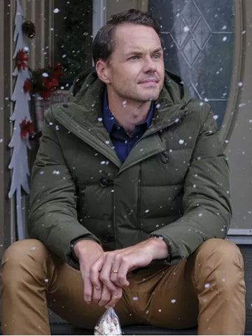 The Santa Stakeout 2021 Paul Campbell Jacket