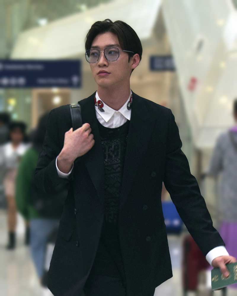 XO, Kitty 2023 Sang Heon Lee Black Blazer