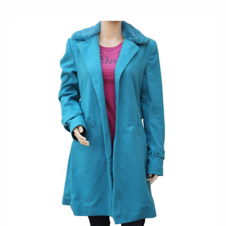Bird Box Sandra Bullock Blue Coat