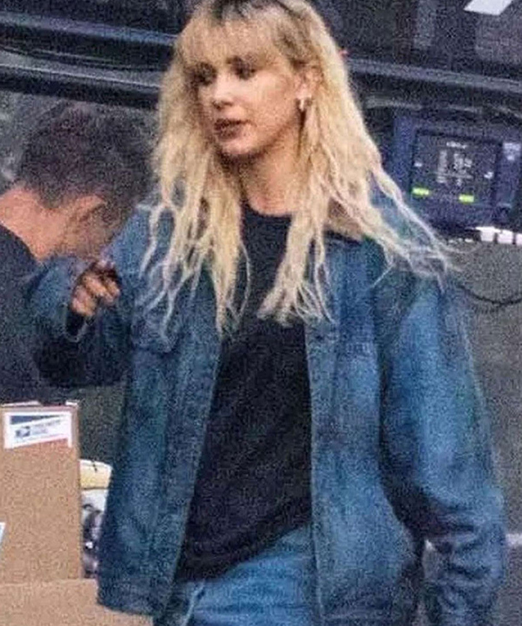 Michelle The Electric State Millie Bobby Brown Blue Jacket